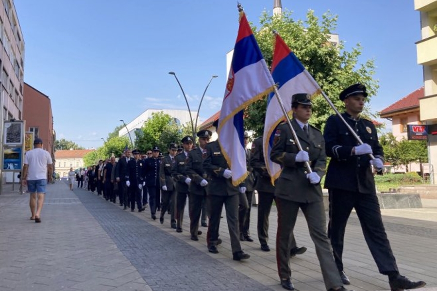 ODJEKNULA PORUKA IZ ŠVEDSKE: Četnici ustaše na Kozari