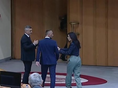 SDS-ovac Babalj pozvao SNSD-ovca Kojića na obračun u hodniku PD-a PS BiH