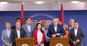 BURA U RS-U: Opozicija priprema vladu u sjeni