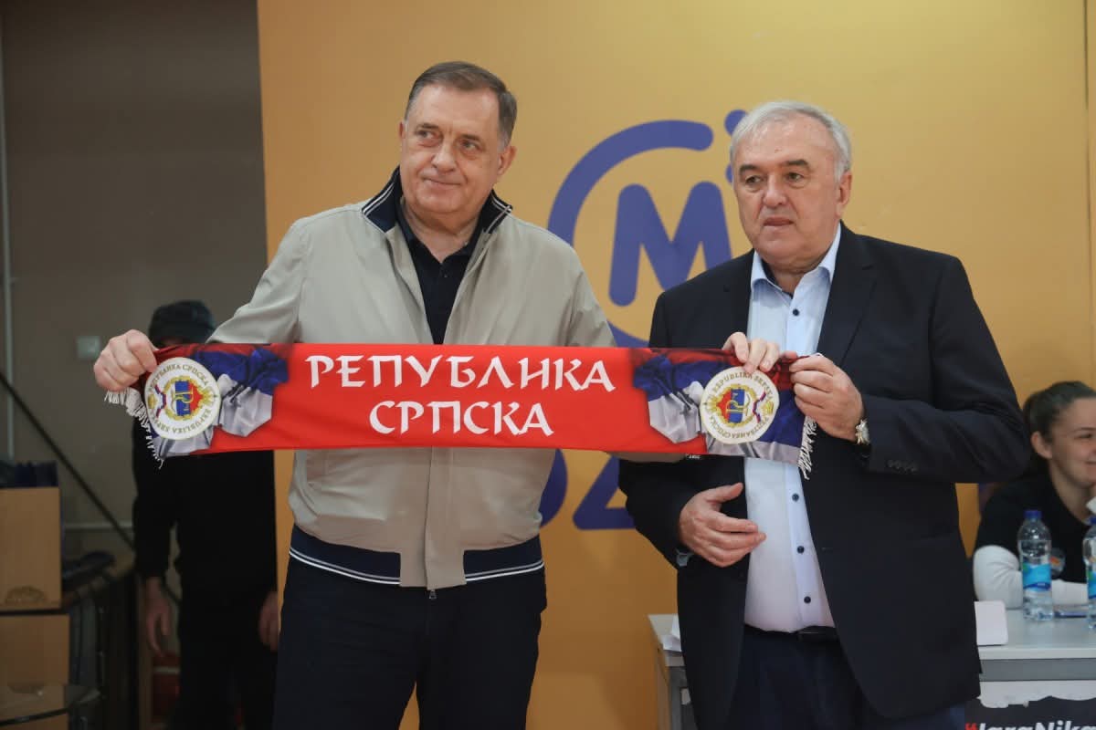 Umičević stao uz Dodika