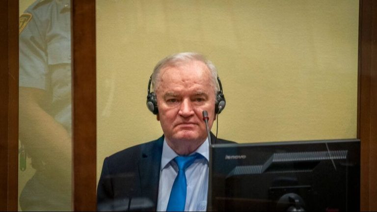 Stanje Ratka Mladića sve teže: Sin Darko otkrio da je na kraju života