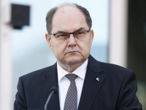 NOVI PREOKRET: Schmidt ostaje, evo razloga…