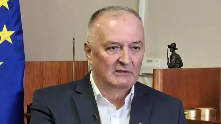 Helez poručuje Zovko: Umjesto podjela, biram politiku koja ujedinjuje Bosnu i Hercegovinu Helez poručuje Zovko: Umjesto podjela, biram politiku koja ujedinjuje Bosnu i Hercegovinu