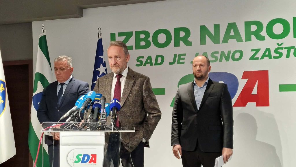 Izetbegović o koaliciji Trojke sa SNSD-om i HDZ-om: Tri godine poniženja i države i naroda