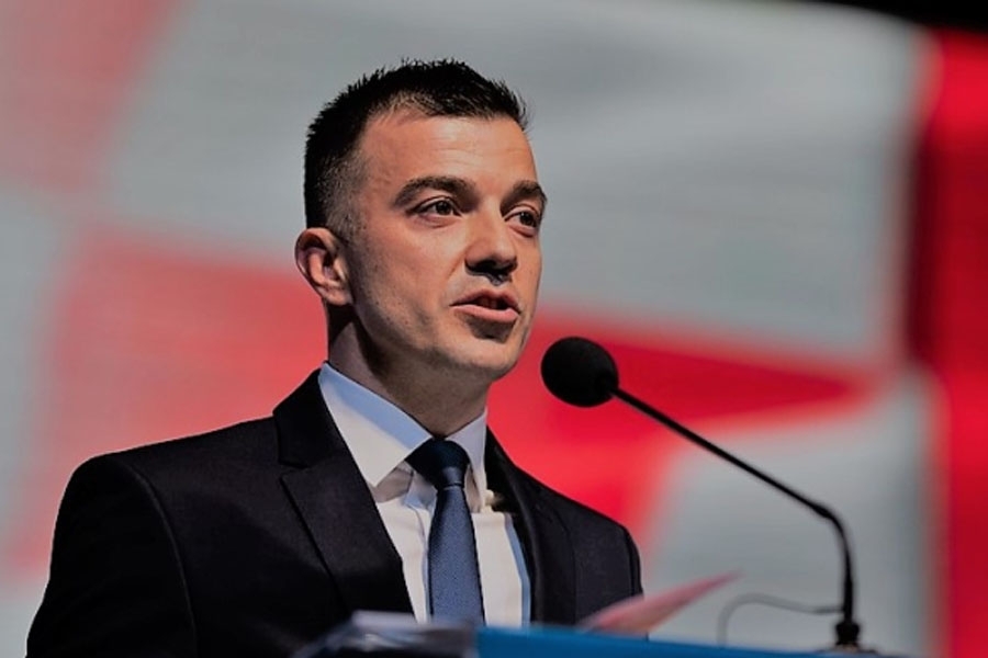 SKANDALOZAN ISTUP ČOVIĆEVOG PARLAMENTARCA: “Nakon opijenosti radikalizmom i opasnim šovinizmom uvijek slijedi bolno buđenje…” SKANDALOZAN ISTUP ČOVIĆEVOG PARLAMENTARCA: "Nakon opijenosti radikalizmom i opasnim šovinizmom uvijek slijedi bolno buđenje..."