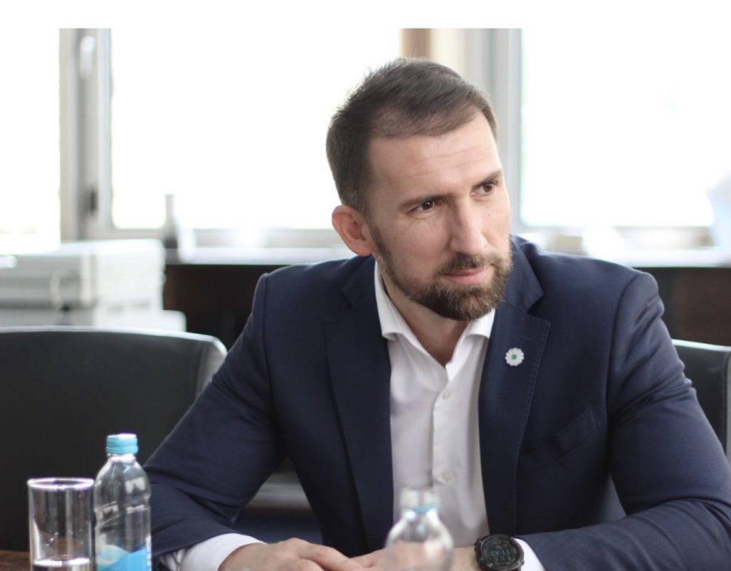 Počela isplata invalidnina za januar, najavljeno povećanje od 17 posto