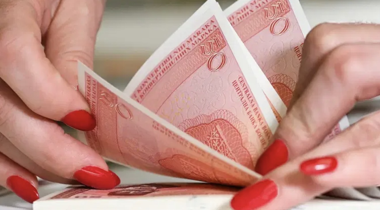 Usvojili odluku: Za svu djecu do 18 godina od 50 do 230 KM doplatka