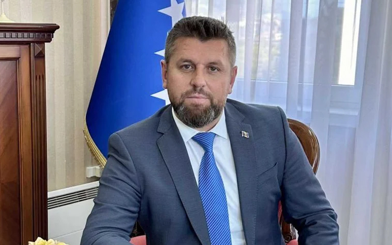 Ćamil Duraković: Bit ću kandidat na izborima, probosanske snage se moraju ujediniti