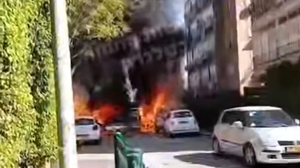 Izrael ponovo u plamenu! Iran pogodio u centar, osam osoba povrijeđeno