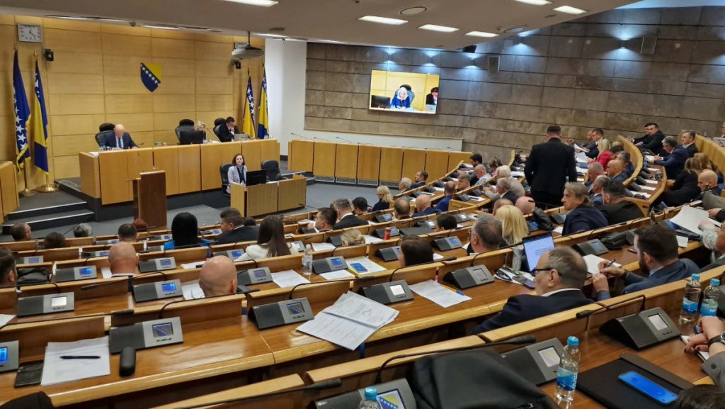 Usvojen zakon koji bi mogao koštati građane