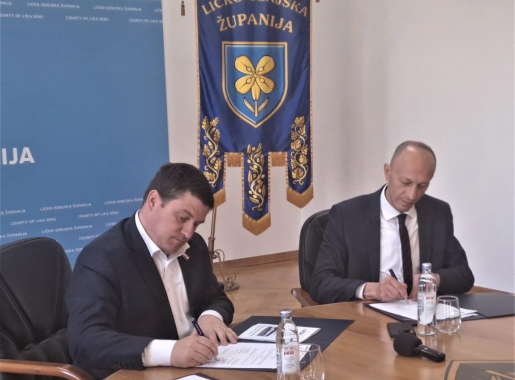 HDZ-ov župan usred skandala: Napio se… a još pijanija mlađahna prijateljica ga gađala pepeljarom i vrijeđala