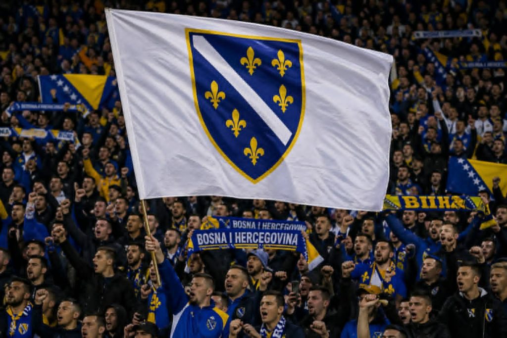 Općina Vitez zabranila fan zonu, a onda se javio jedan Ivan: “Gledamo kod mene, ponesite ljiljane!”