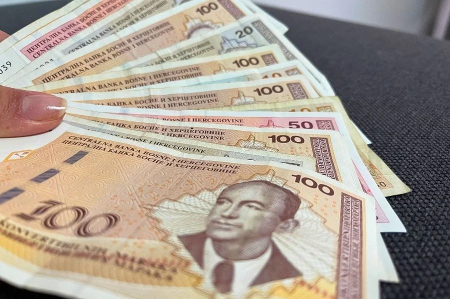 800 KM NAJNIŽE PENZIJE STIŽE! Ministarstvo otkrilo kada – ali uz jedan važan uslov!