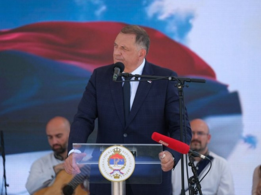 DODIK DOŽIVIO DO SADA NEVIĐENO BLAMIRANJE U RS-u: Na javnom skupu pljuvao po muslimanima, a onda su ga veterani RS-a žestoko kaznili…