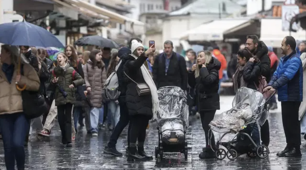Mnogi radnici ne znaju svoja prava: Evo koliko dana godišnjeg odmora vam pripada u FBiH Mnogi radnici ne znaju svoja prava: Evo koliko dana godišnjeg odmora vam pripada u FBiH
