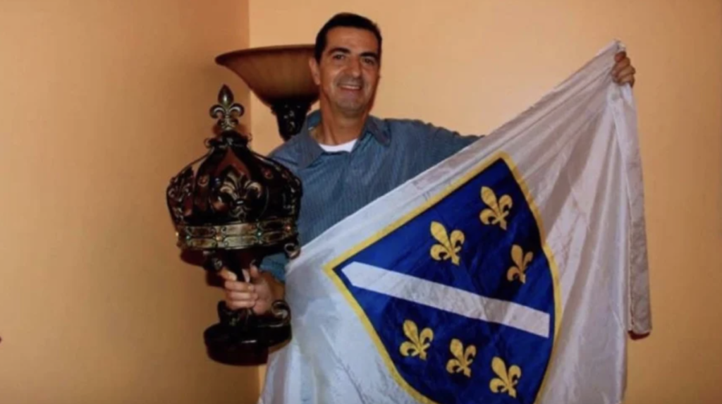 Semir iz Amerike nudi da plati zakup dvorane u Vitezu za zajedničko gledanje utakmica BiH i Hrvatske Semir iz Amerike nudi da plati zakup dvorane u Vitezu za zajedničko gledanje utakmica BiH i Hrvatske