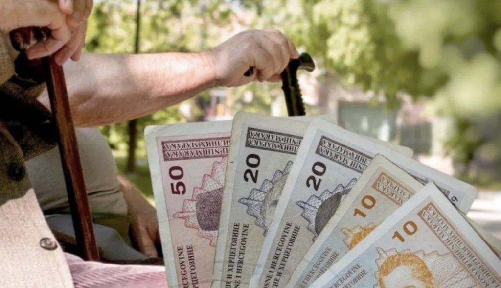 PIO je objavio ko može ranije u penziju, samo je jedan uslov PIO je objavio ko može ranije u penziju