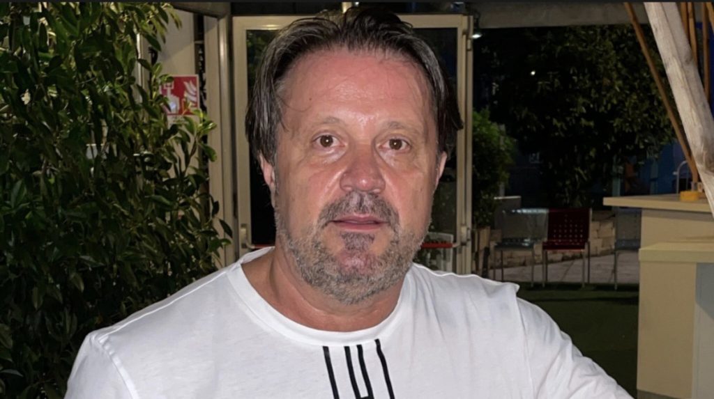 Organizatori koncerta Osmana Hadžića u Hrvatskoj: “Nije pjevao 11. jula, svjesno je čekao da prođe ponoć”