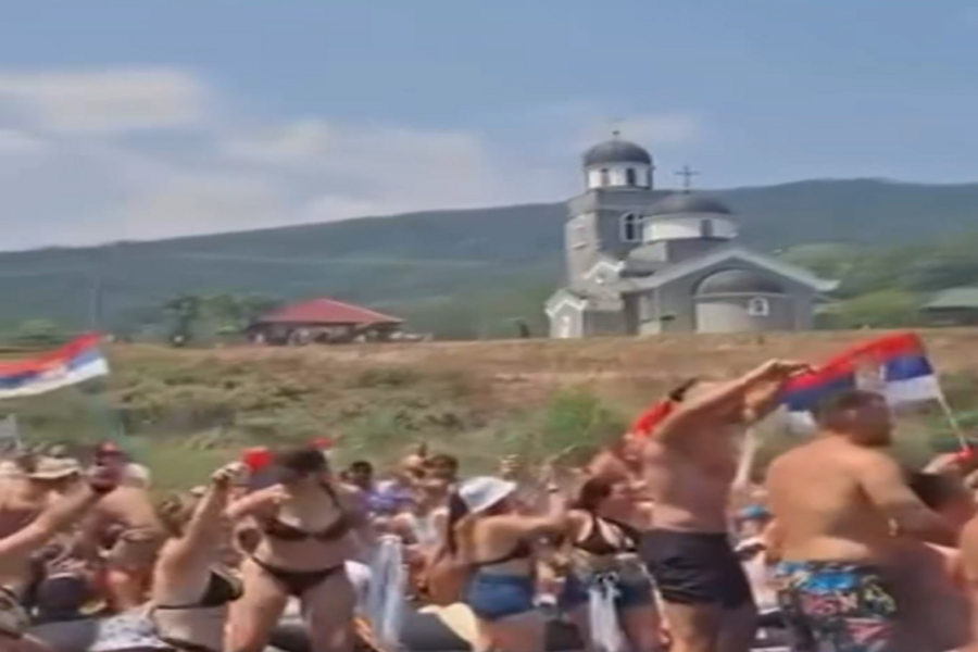 “NE VOLIM TE ALIJA” ODJEKIVALO DRINOM: Zastrašujuće nacionalističko orgijanje na regati u Bajinoj Bašti (VIDEO)