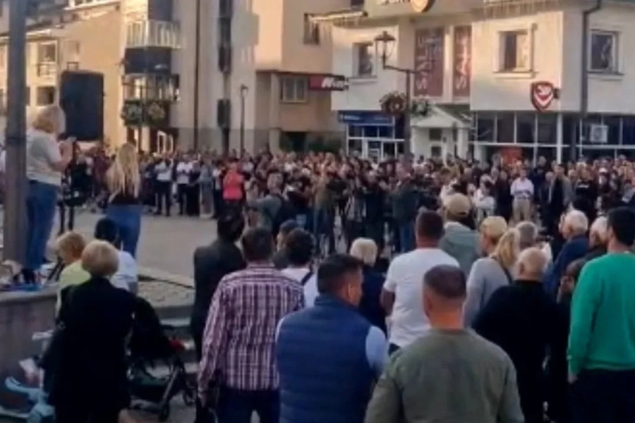 NAROD SE POBUNIO PROTIV DODIKA: Protest na Palama