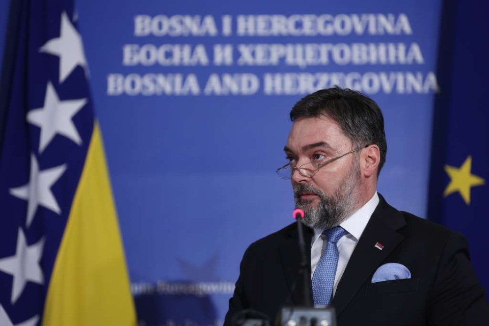 STAŠA – SRAMOTA NAŠA: Ambasador BiH očitao lekciju Košarcu