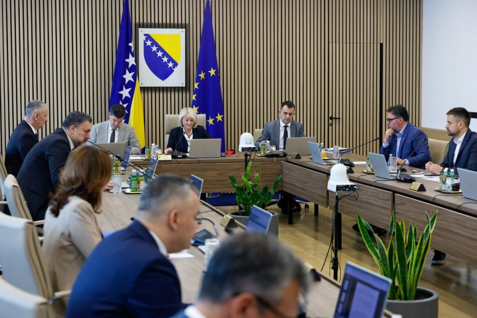 BURA U SARAJEVU: Vijeće ministara BiH na ispitu