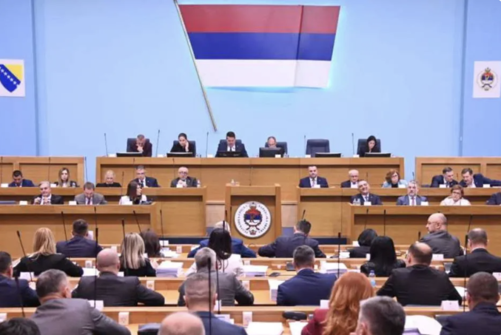 NSRS usvojila zakon: Zatvorska kazna zbog zastave Armije RBiH NSRS usvojila zakon: Zatvorska kazna zbog zastave Armije RBiH