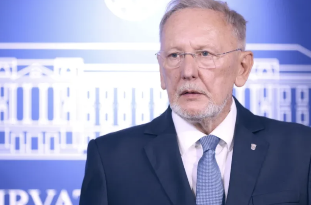 Uskoro novi sistem na hrvatskim granicama: Evo koliko će ulazak u EU plaćati građani BiH Uskoro novi sistem na hrvatskim granicama: Evo koliko će ulazak u EU plaćati građani BiH