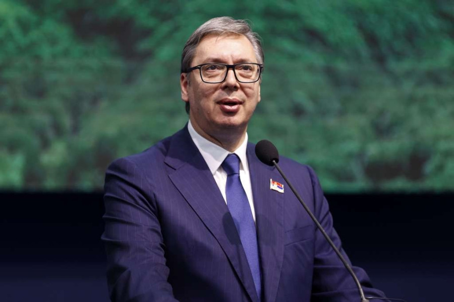ZAPALJIVE PORUKE ALEKSANDRA VUČIĆA: “Ničija nije gorjela do zore, ne postoje bosanski Srbi, svi smo mi samo Srbi!”