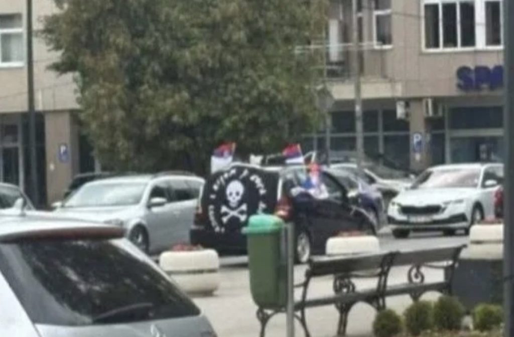 Vozilo s četničkim obilježjima prošlo bh. gradom, kolona prošla i pored policije: “Kako biti…”