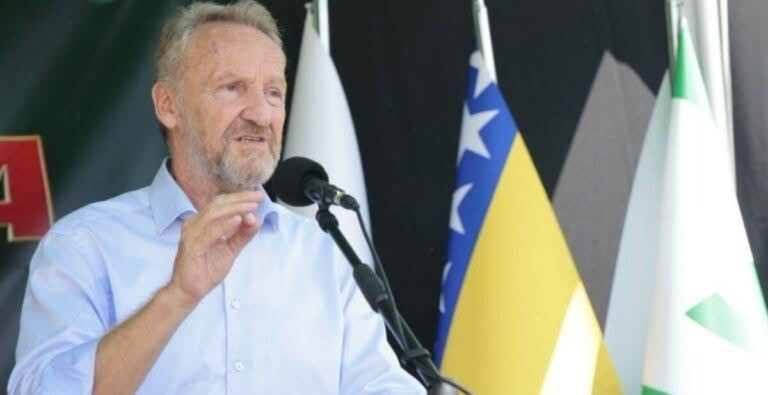 Bakir Izetbegović u nevjerici: “Naš položaj u svijetu je nikakav – Mi smo na stolu kao pacijent”