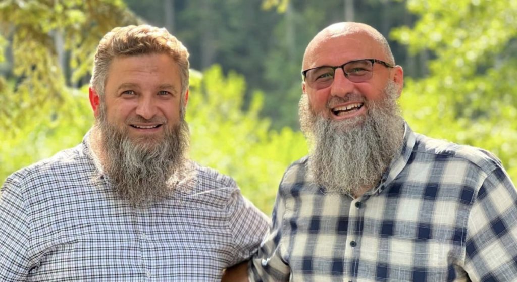 Elvedin Pezić se oglasio nakon povratka s Kosova: “Veseli, pozitivni i nasmijani nakon iskušenja”
