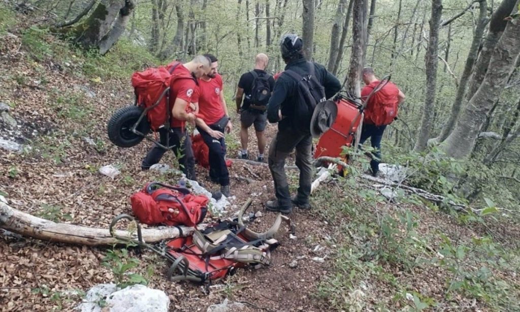 Sramotna šala mladića u BiH: Izmislili povredu noge kako bi ih GSS helikopterom spustio s planine