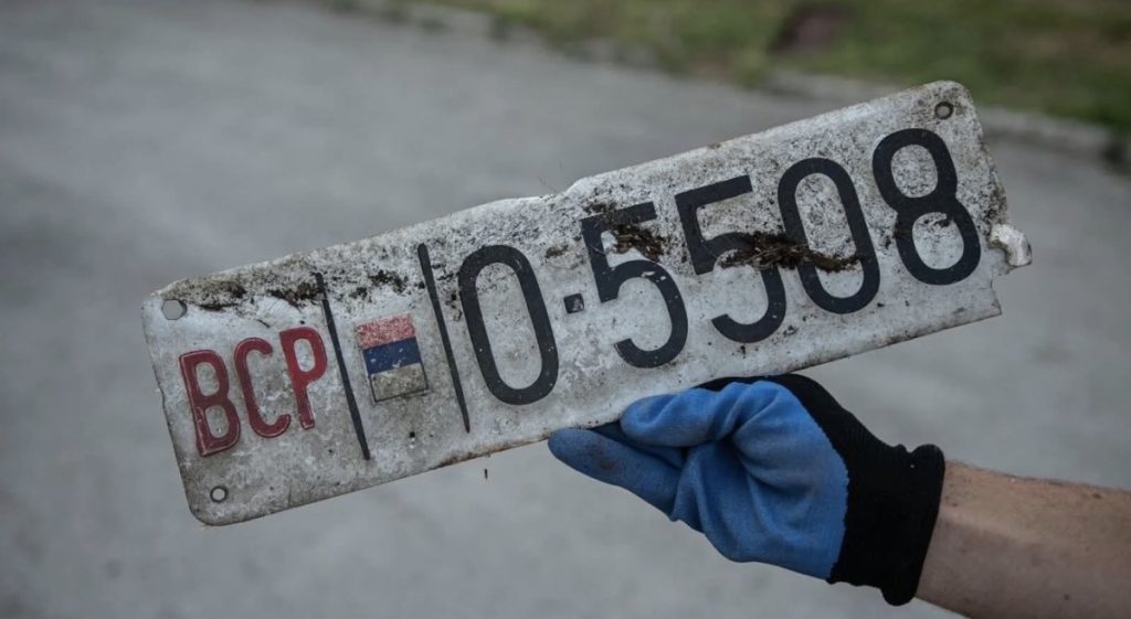 Na lokalitetu Memorijalnog centra Srebrenica pronađene tablice Vojske Srpske Republike