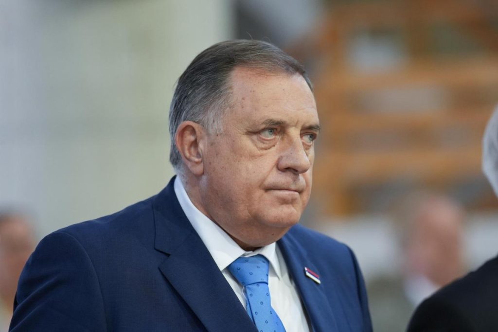„DODIK ĆE BITI POMILOVAN“: Isplivali navodi o dogovoru SNSD-a i HDZ-a!