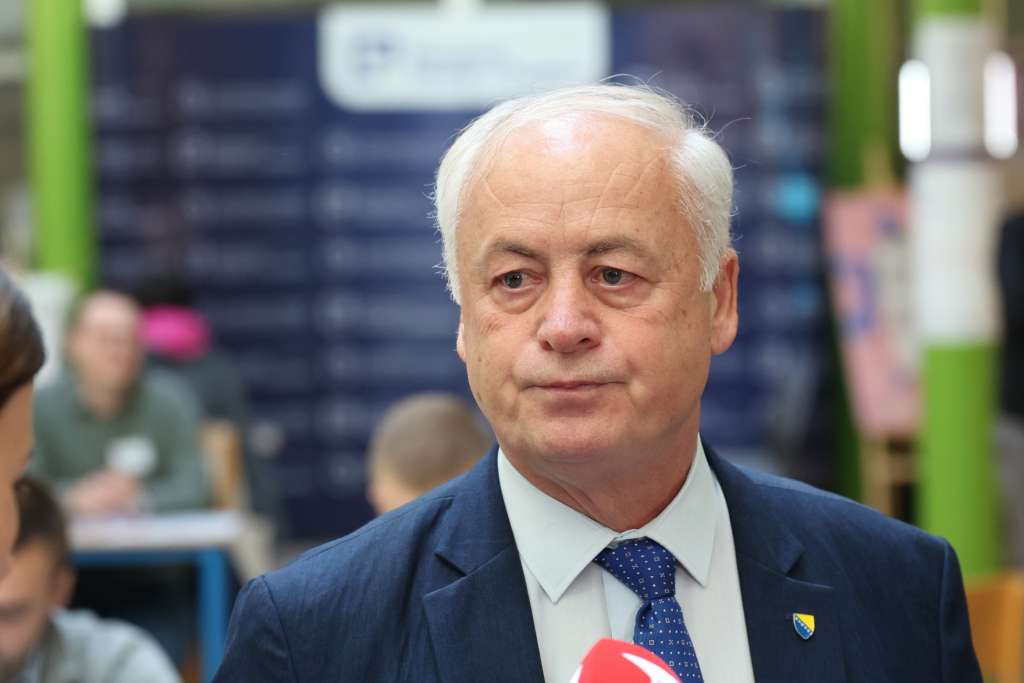 ARNAUTOVIĆ NAJAVIO SANKCIJE POLITIČARIMA: “Ako se ovako nastavi kazne će biti vrlo krupne”