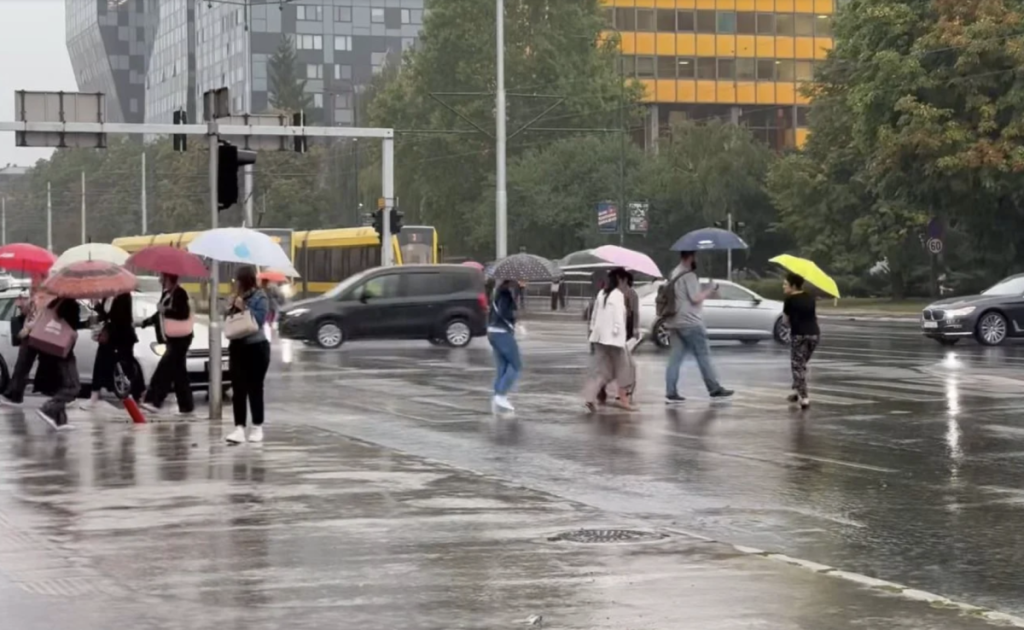 Meteorolozi objavili kad i u kojim dijelovima BiH se očekuju pljuskovi Meteorolozi objavili kad i u kojim dijelovima BiH se očekuju pljuskovi