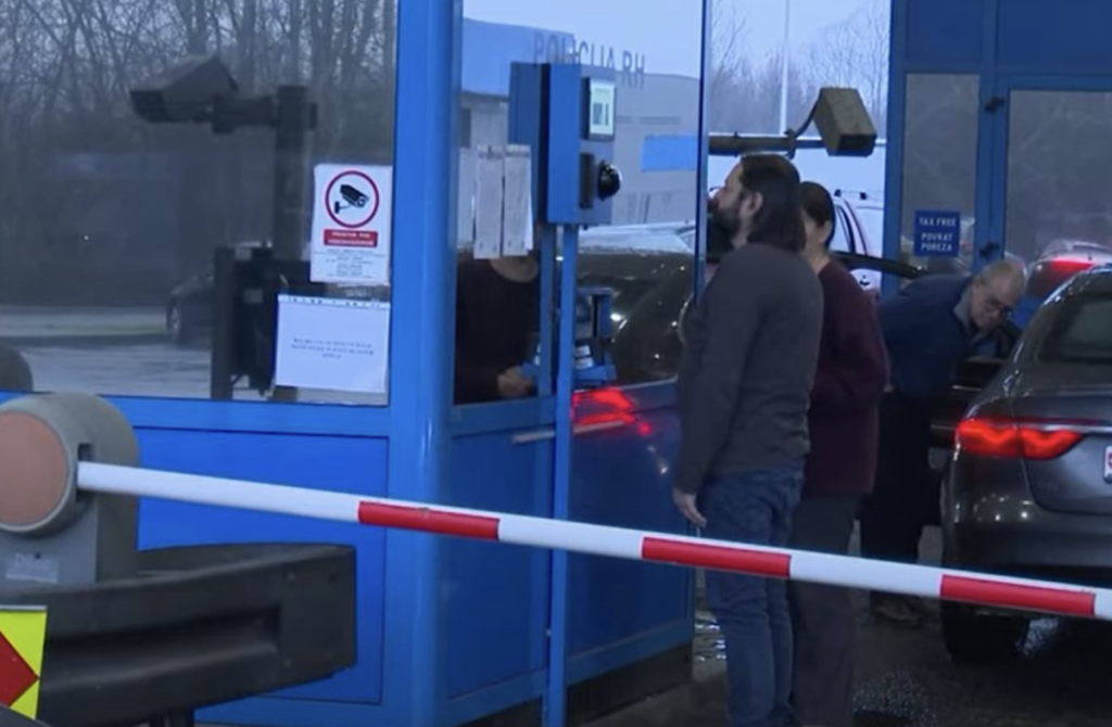 Više od 7.000 osoba vraćeno sa hrvatske granice, objavljeni detalji Više od 7.000 osoba vraćeno sa hrvatske granice, objavljeni detalji