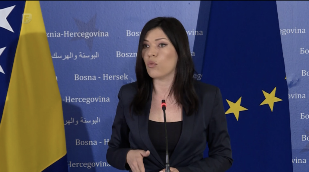 Sanja Vulić i Milorad Kojić podnijeli prijave protiv bivšeg reisa: Tvrde da poziva na ponovni… Sanja Vulić i Milorad Kojić podnijeli prijave protiv bivšeg reisa: Tvrde da poziva na ponovni