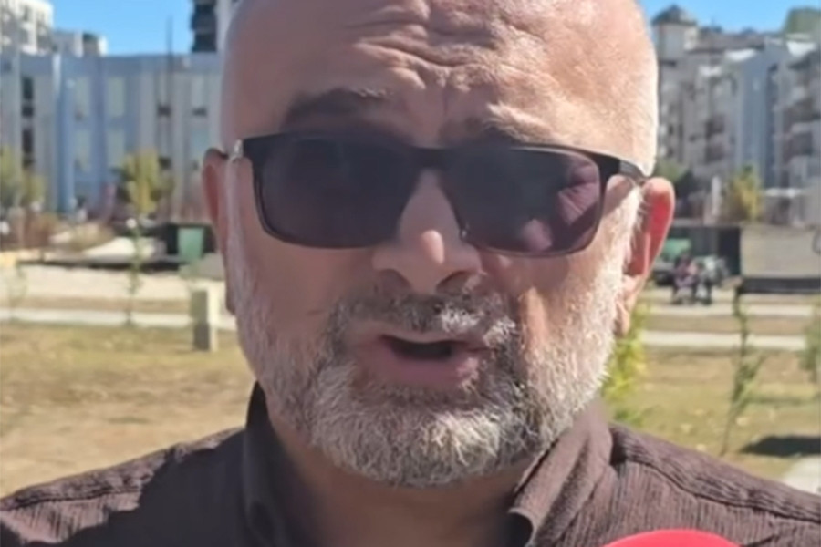 VIDEO KOJI JE ZATRESAO REPUBLIKU SRPSKU: Profesor iz Istočnog Sarajeva ogolio sve do kraja… VIDEO KOJI JE ZATRESAO REPUBLIKU SRPSKU: Profesor iz Istočnog Sarajeva ogolio sve do kraja...