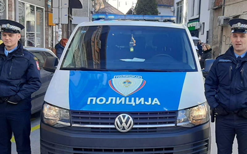 Tuča na izborima: Posmatrač fizički napao člana izborne komisije