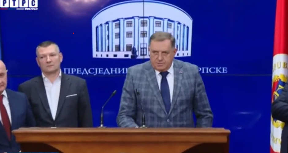 Dodik odbio pitanje novinara BHRT-a o Termoelektrani Ugljevik: “Ma hajde, vozi, brate”