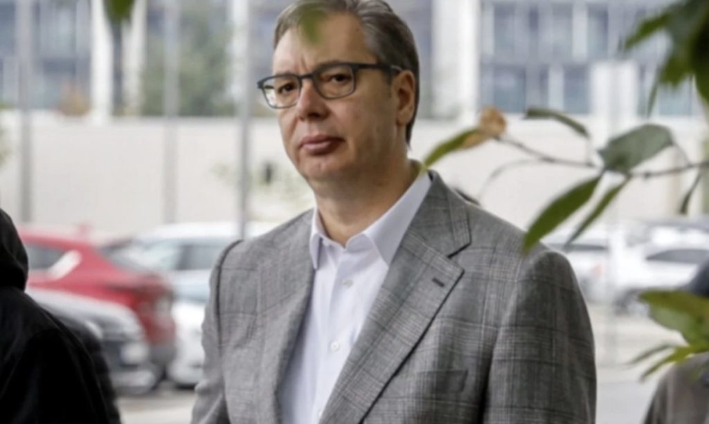 Vučić je pred padom, mogao bi izazvati teške nerede