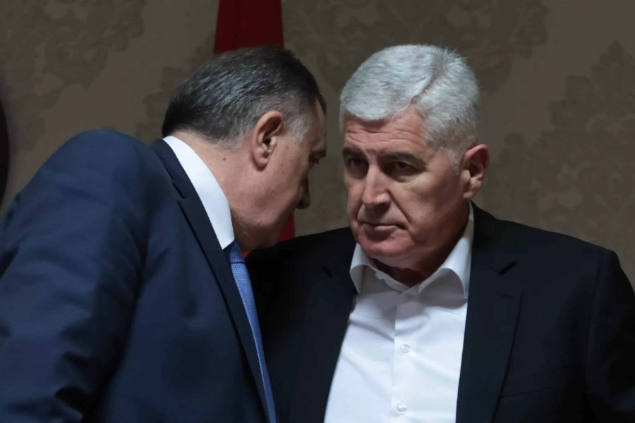 MUJANOVIĆ ZVONI NA UZBUNU: Dodik i Čović pripremaju “neprijateljsko preuzimanje” OSA-e i CIK-a, Washington treba postaviti “crvene linije” MUJANOVIĆ ZVONI NA UZBUNU: Dodik i Čović pripremaju "neprijateljsko preuzimanje" OSA-e i CIK-a, Washington treba postaviti "crvene linije"