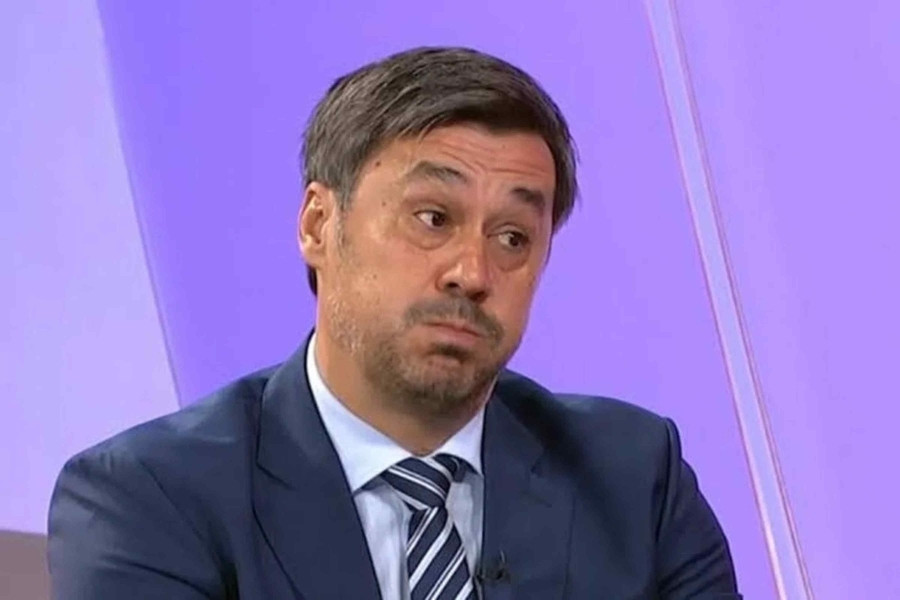 REŽIMSKI MEDIJI U SRBIJI OKOMILI SE NA BIVŠEG FUDBALERA ŽELJE: “Šuti, ljakse bosanski…” REŽIMSKI MEDIJI U SRBIJI OKOMILI SE NA BIVŠEG FUDBALERA ŽELJE: "Šuti, ljakse bosanski..."