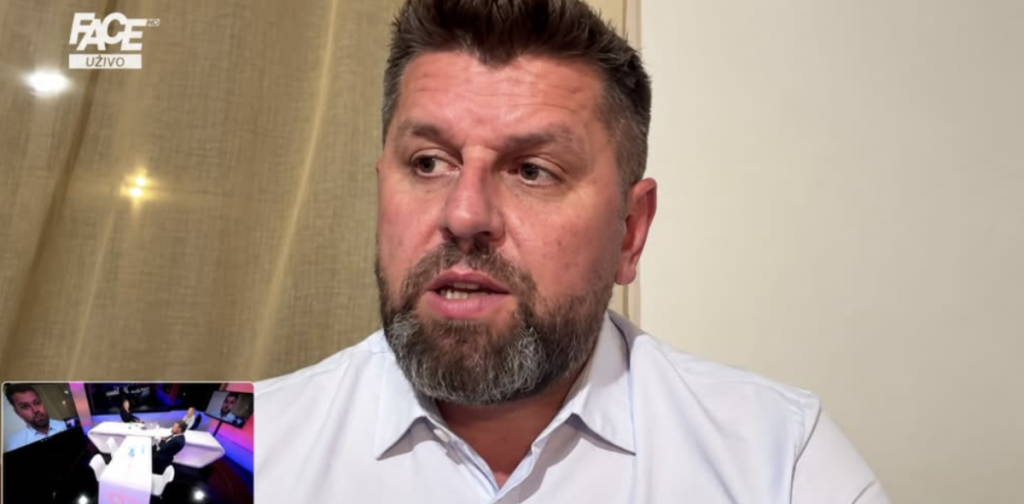 Oglasio se Ćamil Duraković nakon izbornog poraza i ‘udario’ po Ramizu Salkiću Oglasio se Ćamil Duraković nakon izbornog poraza i 'udario' po Ramizu Salkiću