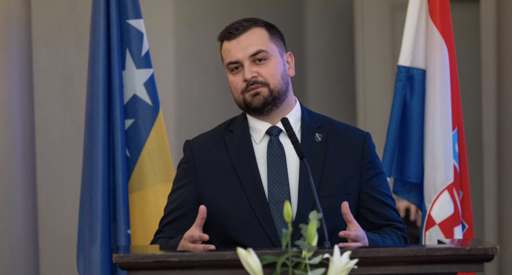 Armin Hodžić izabran za potpredsjednika Hrvatskog sabora: Prvi Bošnjak na ovoj funkciji Armin Hodžić izabran za potpredsjednika Hrvatskog sabora: Prvi Bošnjak na ovoj funkciji